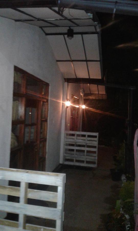 Lily Adam'S Peak Bed & Breakfast Nallathanniya Exterior photo